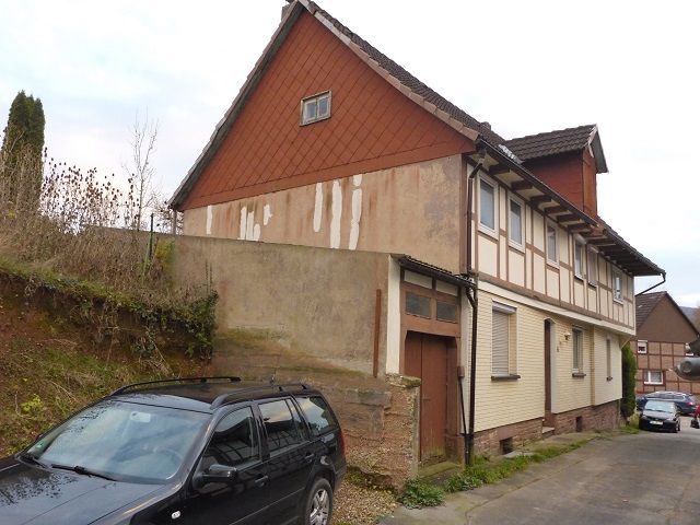 Grundstück kaufen in Golmbach OT Warbsen: Leerstehendes Wohnhaus mit