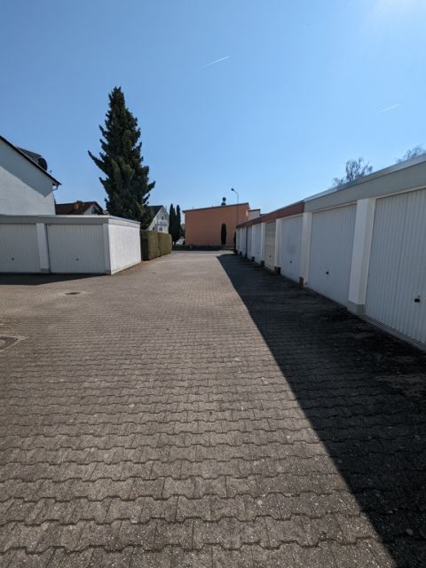 Grundstück kaufen in Frankfurt am Main ST NiederErlenbach Freifläche