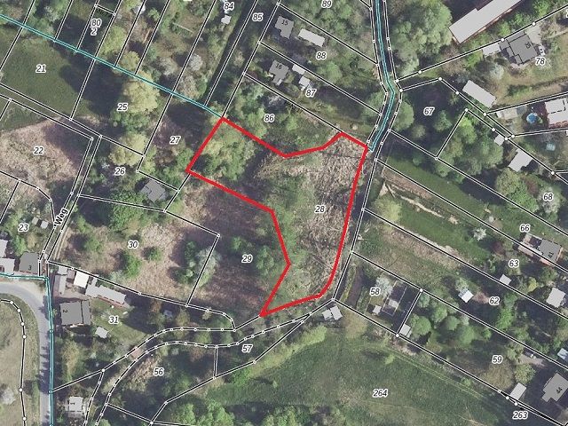 Lageskizze - Vertragsfreie, teilweise mit Bäumen und Sträuchern bewachsene Grünfläche an der ´Stöbber´