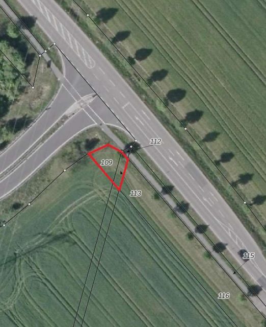 Grundstück kaufen in Ludwigsfelde OT Löwenbruch Gehölz und kleine Splitterfläche im