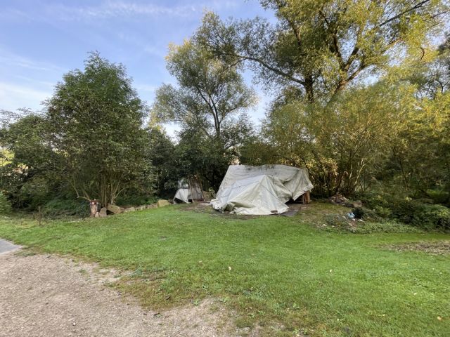 Nutzung im südlichen Bereich - Über 9.500 m² Grünfläche teilweise mit Baum-/Strauchbewuchs neben Wohngrundstücken - Lage teilweise im Innenbereich
