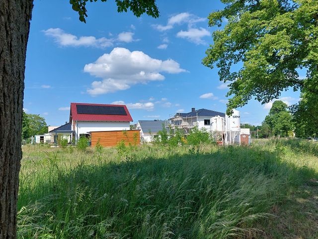 benachbartes Neubaugebiet - 12 vermietete/verpachtete Garagen in der Kreisstadt Köthen ** Jahreserlös rund 2.400 Euro**