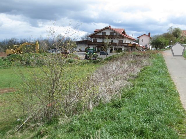 Blick auf das Verkaufsobjekt- Flurstück 58/1und die Umgebung - Vertragsfreies Grundstück 15 km östlich von Göttingen
