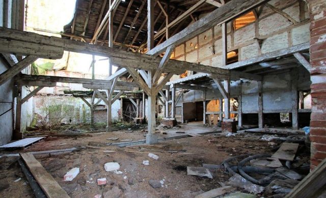 Innenansicht - Ruinöses, ehemaliges Speichergebäude auf Bauland - ca. 35 km von Greifswald, Stralsund und der Ostsee entfernt