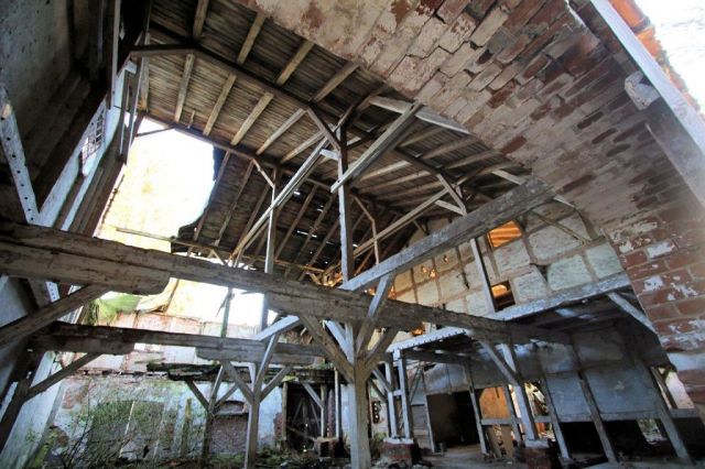 Innenansicht - Ruinöses, ehemaliges Speichergebäude auf Bauland - ca. 35 km von Greifswald, Stralsund und der Ostsee entfernt