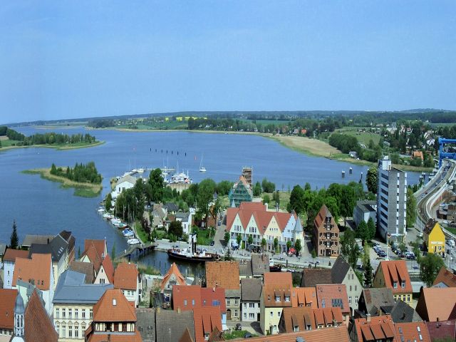 Stadt Wolgast, Tor zur Ostseeinsel Usedom in ca. 17 km Entfernung - Tlw. verpachtete Landwirtschafts- Wald- und Wasserfläche zwischen Greifswald und Wolgast