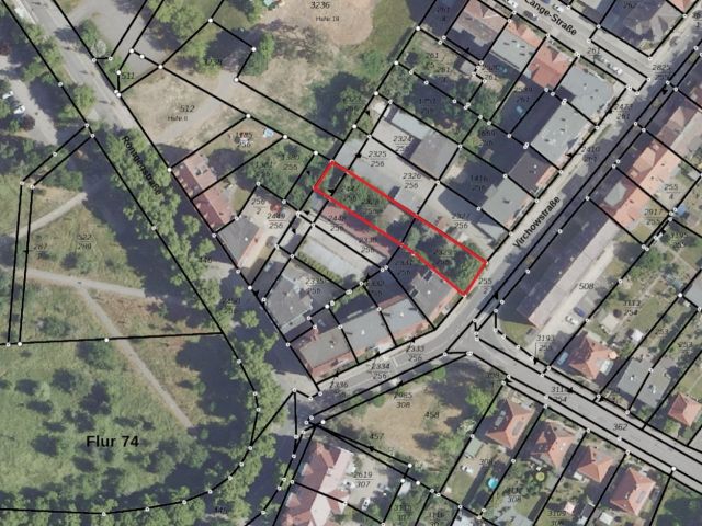 Lageskizze mit Luftbildunterlegung - Vertragsfreies Grundstück nahe dem Stadtzentrum **Innenbereich/ehemaliges Gartengrundstück**