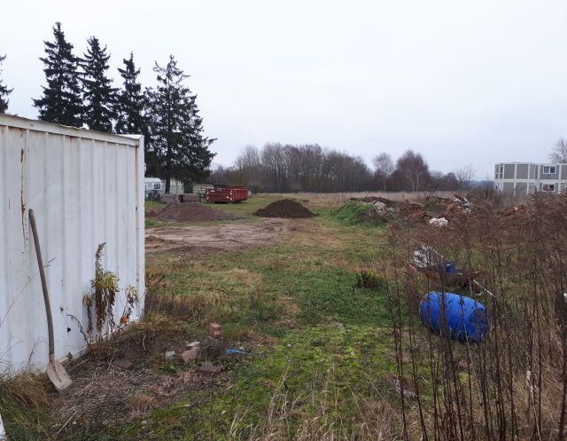 Blick auf den Verkaufsgegenstand - Vertragslos genutztes Grundstück nahe der Gemeindeverwaltung Heiligengrabe
