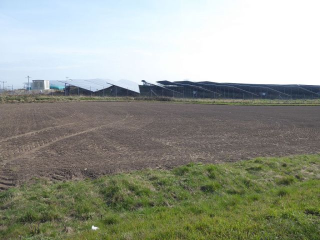 Blick auf davorliegende Fläche mit Solarfeld - Bis 30.09.2025 verpachtete Landwirtschaftsfläche in Schwanebeck