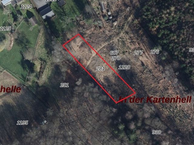 Lageskizze mit Luftbildunterlegung - Vertragsfreies Grundstück hinter Wohnhäusern in Gummersbach 