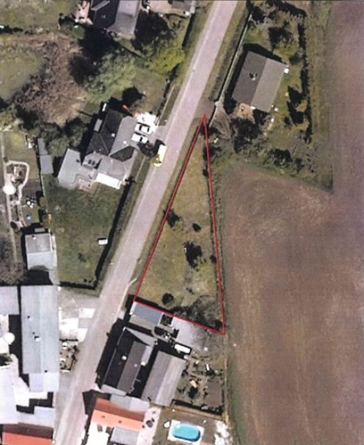 Lageskizze Flurstück 1 - Grundstück im Innenbereich und bis 30.09.2024 verpachtete landwirtschaftliche Fläche ca. 30 km nördlich von Halle/Saale