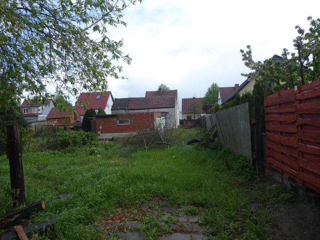 Verpachtete Verkaufsfläche hinter Rothenseer Straße 12 und Umgebung - Baugrundstück mit großzügigem Gartenanteil im Ortskern von Glindenberg *etwa 17 Km nördlich der Altstadt von Magdeburg*