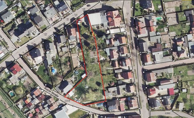 Lageskizze mit Luftbildunterlegung © LVermGeo - Baugrundstück mit großzügigem Gartenanteil im Ortskern von Glindenberg *etwa 17 Km nördlich der Altstadt von Magdeburg*