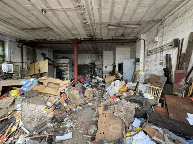 Innenansicht Werkstatt - Ehemaliges Gewerbegrundstück mit Stall- und Werkstattgebäude *Lage im Dreiländereck Sachsen-Anhalt, Brandenburg & Niedersachsen*