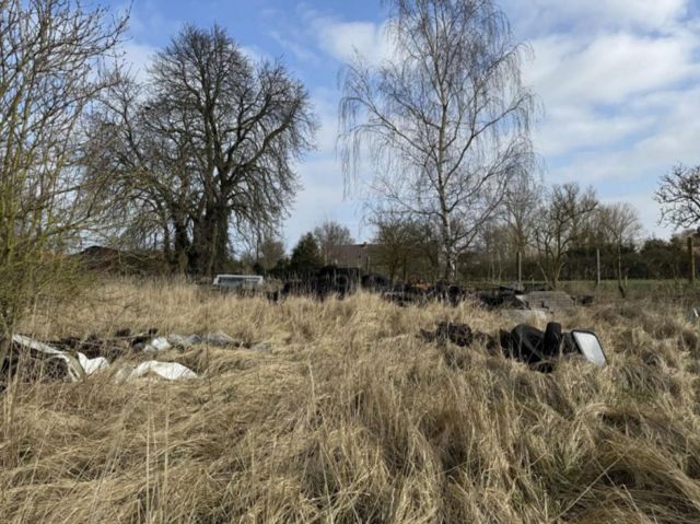 Ablagerungen und der Verkaufsfläche - Ehemaliges Gewerbegrundstück mit Stall- und Werkstattgebäude *Lage im Dreiländereck Sachsen-Anhalt, Brandenburg & Niedersachsen*