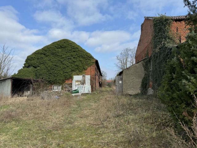 Giebelseite Stallgebäude - Ehemaliges Gewerbegrundstück mit Stall- und Werkstattgebäude *Lage im Dreiländereck Sachsen-Anhalt, Brandenburg & Niedersachsen*