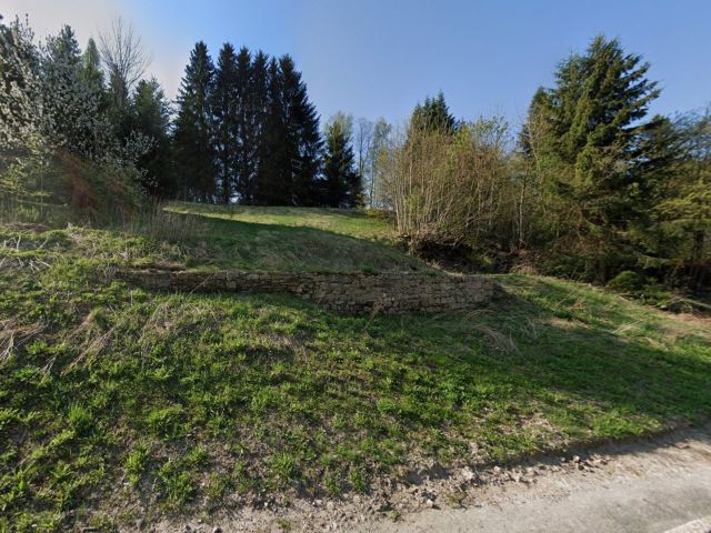 Verkaufsgegenstand - Freifläche im Wohngebiet neben und gegenüber von Wohnhäusern **Lage im Luftkurort**