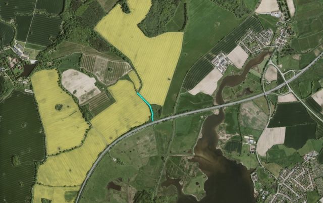 Umgebungsskizze Flurstück 16/3 - Teilflächen des Bachlaufes und Uferbereiche der ´Lachsau´ nördlich von Neustadt in Holstein