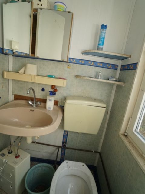 Innenansicht Gartenhaus - Ruhig gelegenes Erholungsgrundstück mit Gartenhaus und Terrasse **Lage zwischen Leipzig, Dresden und Chemnitz**