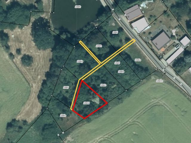 Lageskizze (rot=Grundstück / gelb=Zuwegung) - Ruhig gelegenes Erholungsgrundstück mit Gartenhaus und Terrasse **Lage zwischen Leipzig, Dresden und Chemnitz**