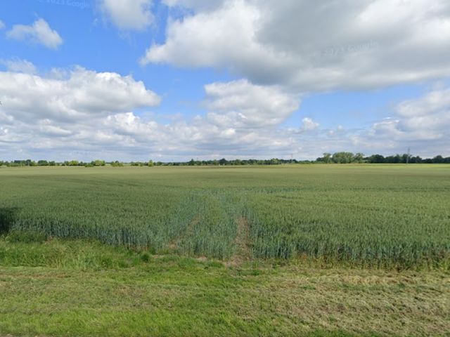 Blick auf die Umgebung Richtung Verkaufsflurstück 14/2 - Zwei schmale, teilweise vertragslos genutzte Grundstücksstreifen in der Pringnitz