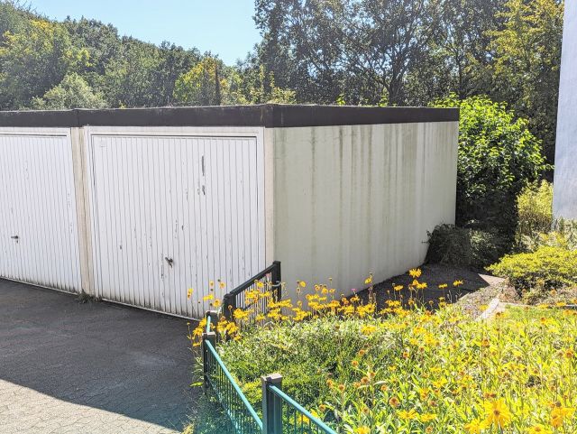 Grundstücksteil auf welchem sich nach Aufteilungsplan Garage Nr. 5 befinden soll - Miteigentumsanteil in einer WEG-Anlage **Sondereigentum an einer Garage - nicht errichtet**