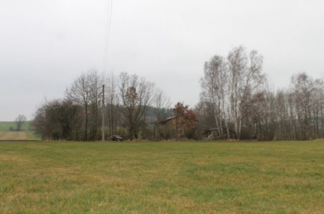 Blick Richtung Verkaufsobjekt und auf die Umgebung - Ehemaliges Bahnwärterhaus im Oberlausitzer Bergland und direkt an der Tschechischen Landesgrenze