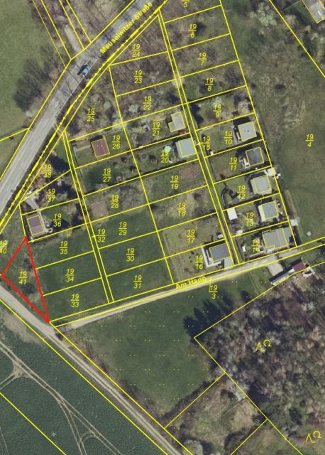 Lageskizze - Vertragsfreie Grünfläche mit partiellem Baumbewuchs im Randbereich eines Areals mit Erholungsgärten östlich des ‚Penkwitzer See‘