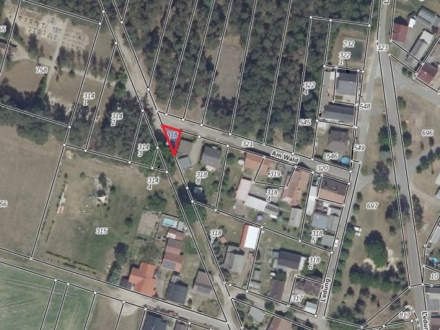 Umgebungsskizze Flurstück 318/1 - Kleine Grünfläche neben Wohngrundstück, Ackerstreifen im B-Plan und Wegefläche mit insgesamt über 1,9 ha Grundstücksgröße