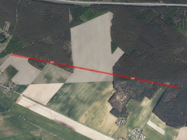 Lageskizze Flurstücke 305 und 306 - Kleine Grünfläche neben Wohngrundstück, Ackerstreifen im B-Plan und Wegefläche mit insgesamt über 1,9 ha Grundstücksgröße