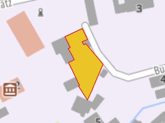 Lageskizze - Garagenzeile und Teil einer ehemaligen Wassermühle in zentraler Lage am Kirchplatz