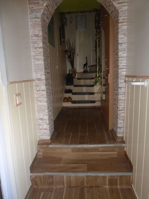 Innenansicht KG und Zugang zum DG - Leerstehende Doppelhaushälfte mit Garage innerhalb einer Wohnsiedlung ca. 1 km nördlich des Marktplatzes von Teuchern