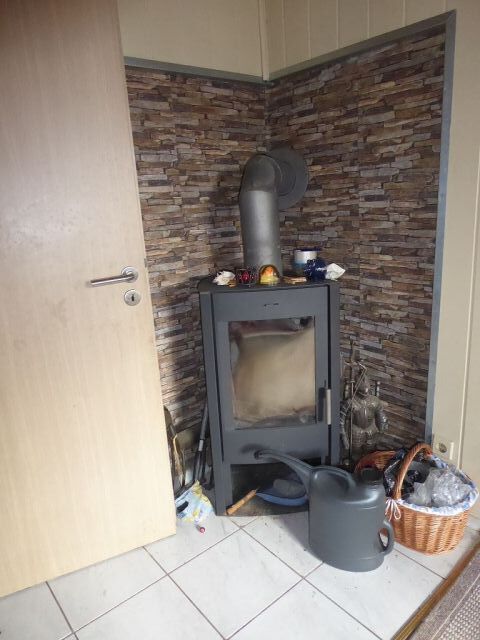 Innenansicht EG - Leerstehende Doppelhaushälfte mit Garage innerhalb einer Wohnsiedlung ca. 1 km nördlich des Marktplatzes von Teuchern