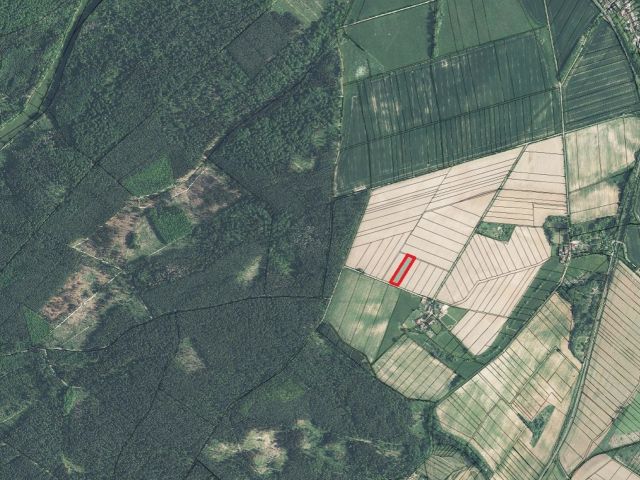 Lageskizze mit Umgebung und Luftbildunterlegung - 1/2 Miteigentumsanteil an einer verpachteten Landwirtschaftsfläche nördlich der Kleinsiedlung Hetzeberg