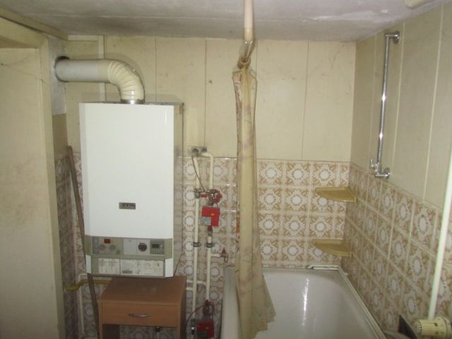 Innenansicht - Leerstehendes Wohnhaus mit Nebengebäude ca. 100 m vom Stadtzentrum entfernt