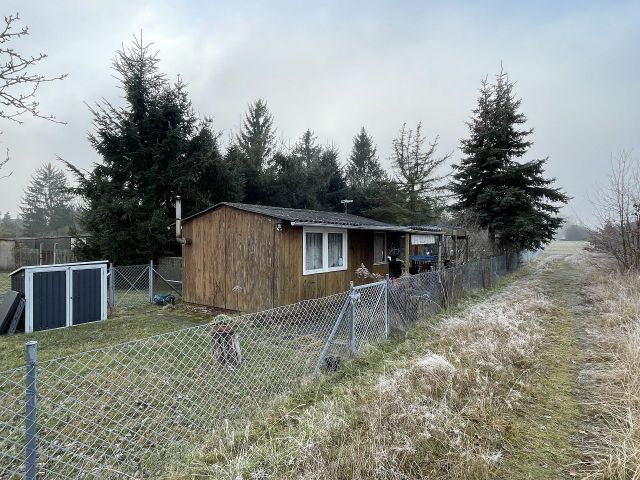 Verkaufsfläche mit Aufbauten in Fremdeigentum - Gartengrundstück hinter Wohnbebauung **Lage im Naturpark Niederlausitzer Heidelandschaft**