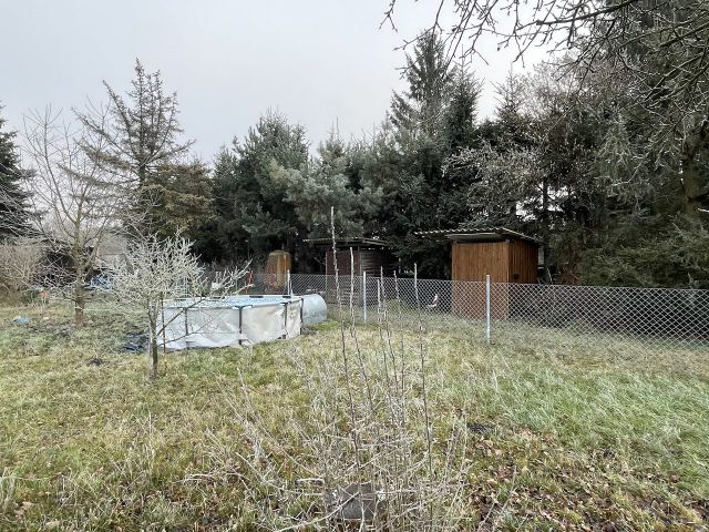 Verkaufsfläche mit Aufbauten in Fremdeigentum - Gartengrundstück hinter Wohnbebauung **Lage im Naturpark Niederlausitzer Heidelandschaft**