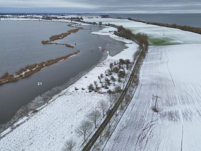 Verkaufsfläche und Umgebung - Vertragsfreies Grundstück auf der Insel Usedom direkt am Usedomer See *zwischen Peenestrom & Stettiner Haff*