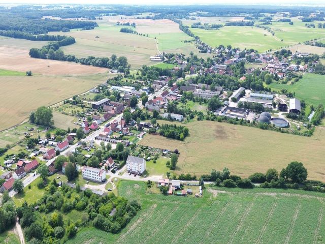 Umgebung - Ruinöses, ehemaliges Empfangsgebäude im Randbereich der Ueckermünder Heide und wenige Autominuten von Pasewalk entfernt