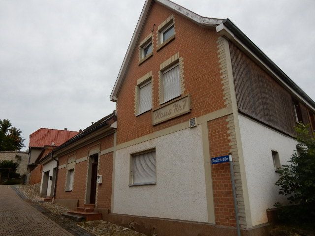 Verkaufsgegenstand - Wohnhaus in zentraler Ortslage **leerstehend**