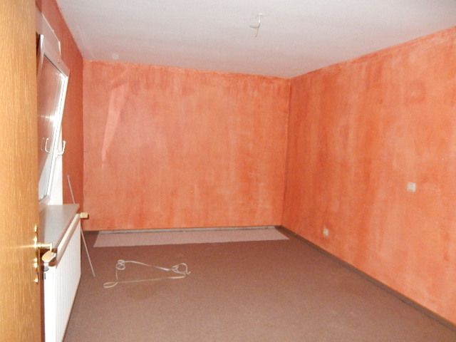 Haupthaus - Raum im EG - Wohnhaus in zentraler Ortslage **leerstehend**