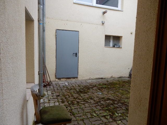 Hofbereich - Wohnhaus in zentraler Ortslage **leerstehend**