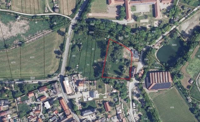 Umgebungsskizze - Große Freifläche hinter Wohngrundstücken ca. 30 km von Erfurt entfernt - teilweise genutzt