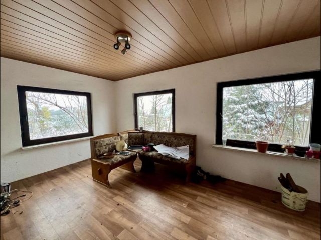 Eingangsbereich - Leerstehendes Einfamilienhaus auf großem Grundstück **ca. 30 km östlich von Magdeburg**