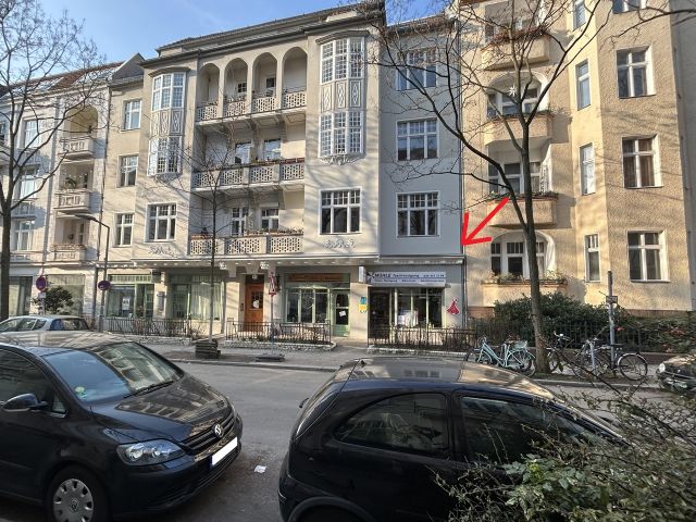 Blick auf die Gewerbeeinheit und Nachbarbebauung - Vermietete Gewerbeeinheit (Textilreinigung) in der Nähe des Bundesplatzes **zentrale Lage nahe der City-West**