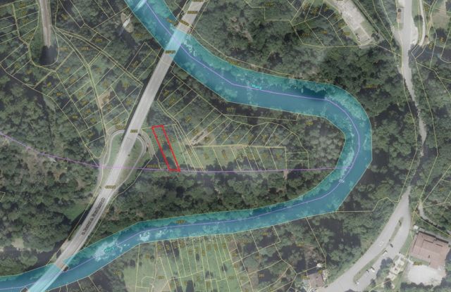 Umgebungsskizze - Vertragsfreie Grünfläche mit Wildwuchs und Bäumen im Murgtal im Nordschwarzwald