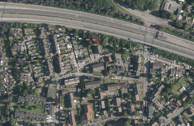 Umgebungsskizze - Unbebaute Fläche hinter einem Mehrfamilienhaus in Bochum