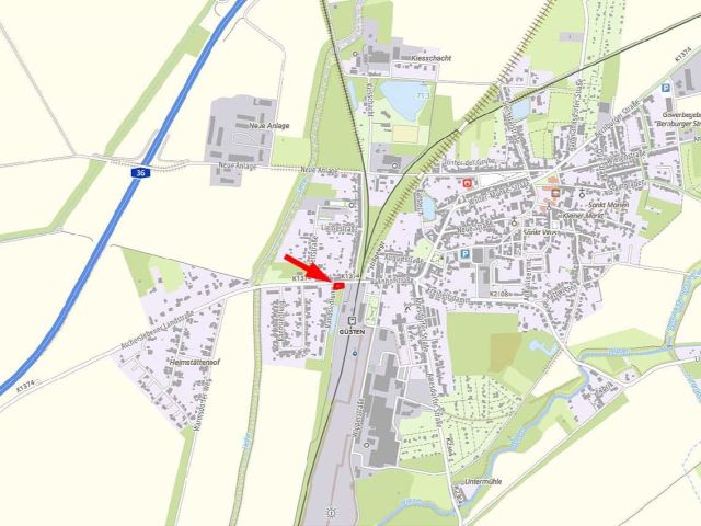 Lage des Verkaufsgegenstandes - Grundstück mit ehemaliger Wohnbaracke **zentrumsnahe Lage am Bahnhof Güsten**