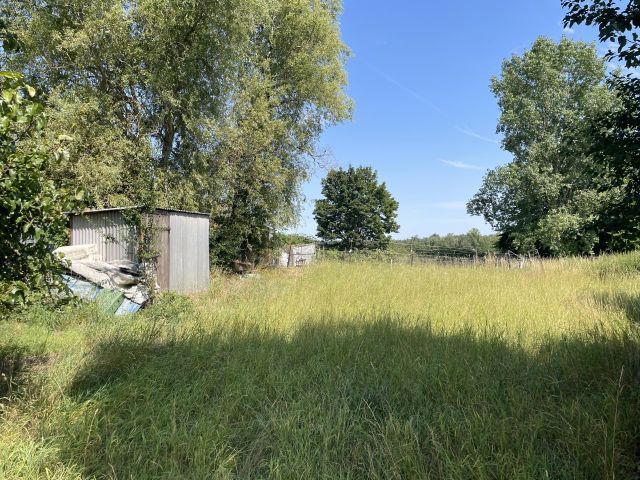 Verkaufsgegenstand - Grundstück mit Kleingärten **Jahrespacht ca. 128 EUR**