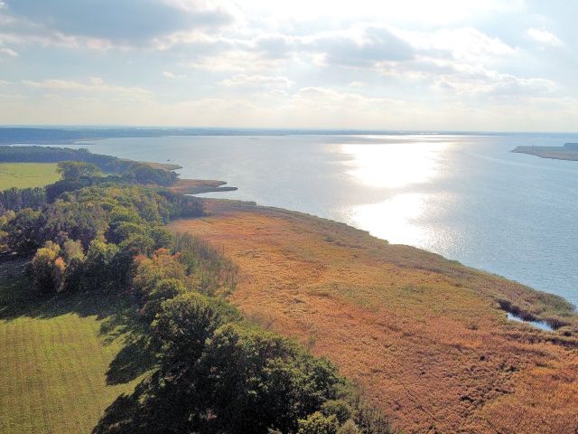 Peenestrom bei Rankwitz - Vertragsfreies Grundstück unweit vom Peenestrom **etwa 25 km von der Ostsee entfernt**